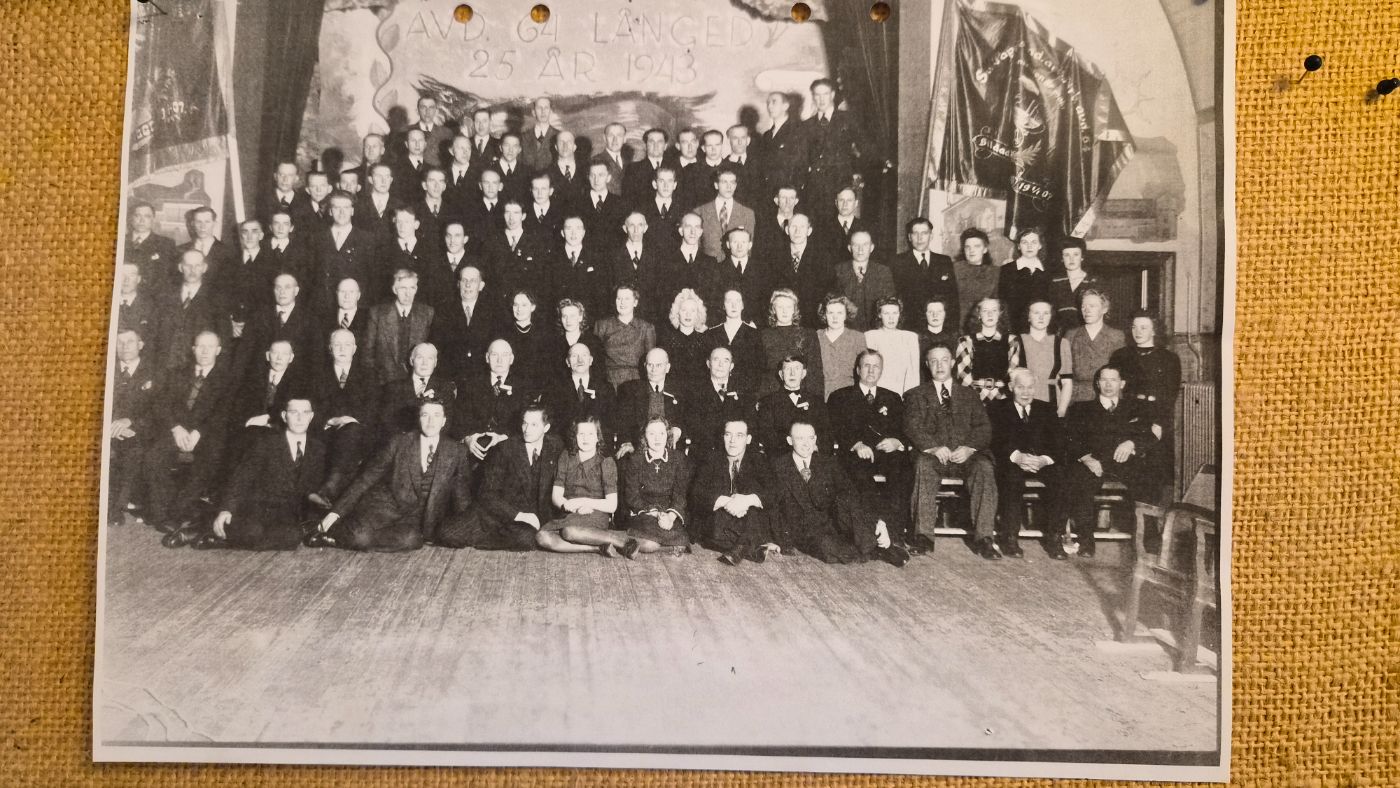 Kontor 02 – Avd. 64 Långed 25 år 1943